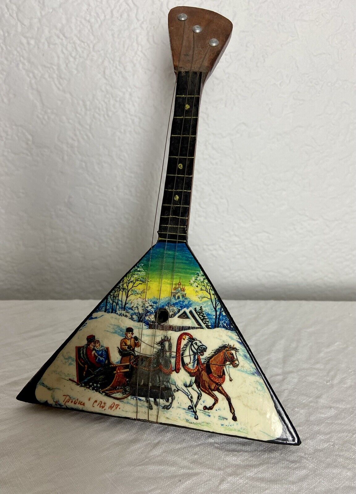 Balalaika Traditional Russian Folk 3 Stringed Musical Instrument Wall Decor 9” T